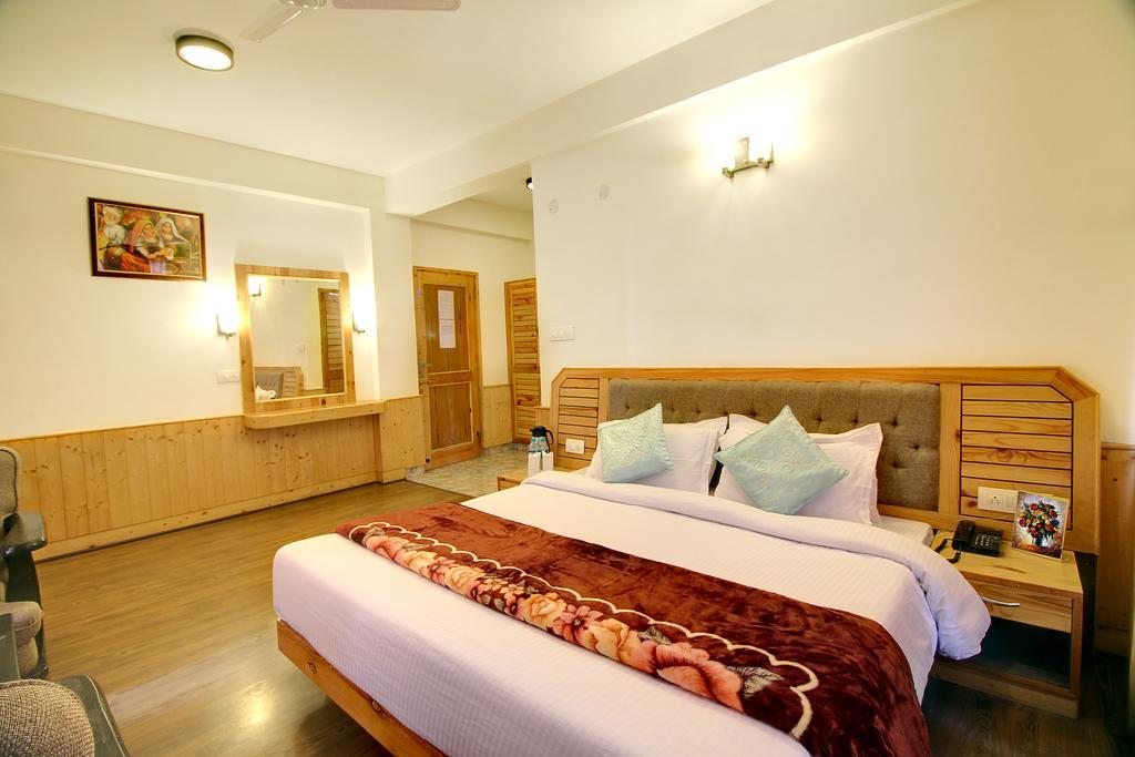 Hotel Thomas Villa Manāli エクステリア 写真